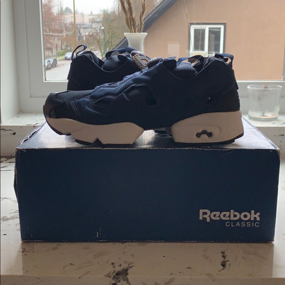 REEBOK ~  chunky sneakers